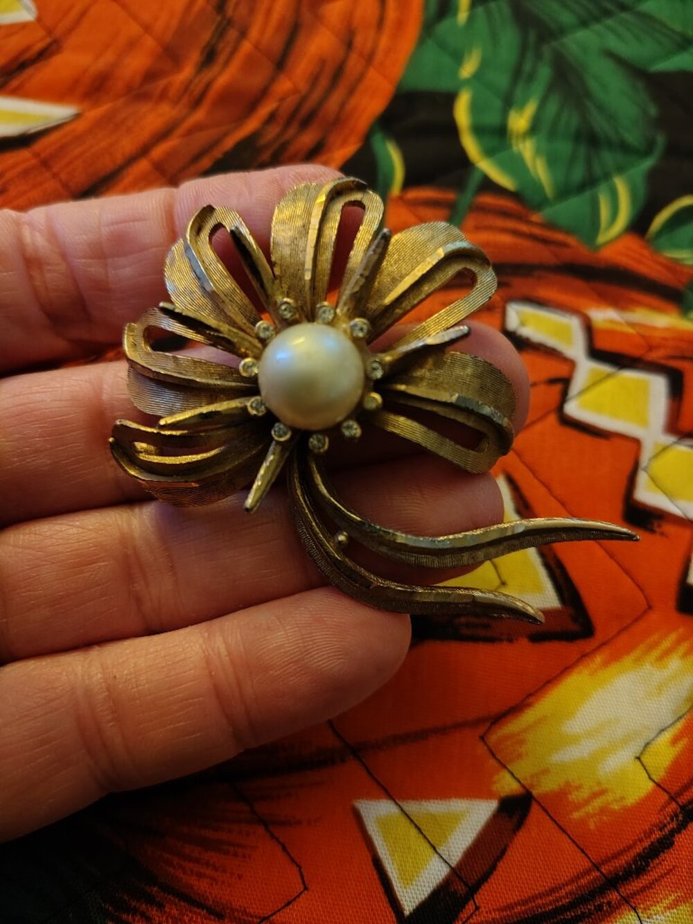 Ladies pin - Picture 3 of 3